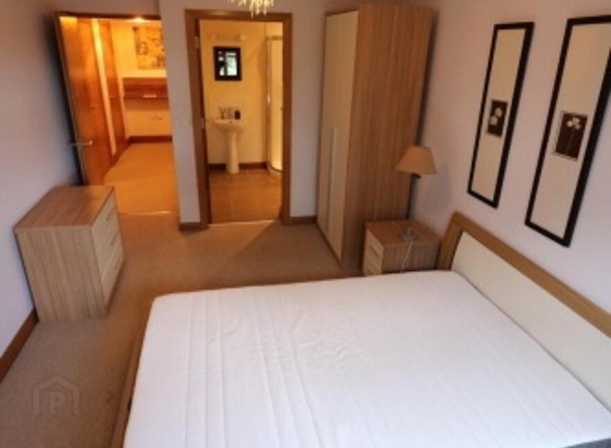 Apt 2 230 Malone Road, Belfast, BT9 5LQ