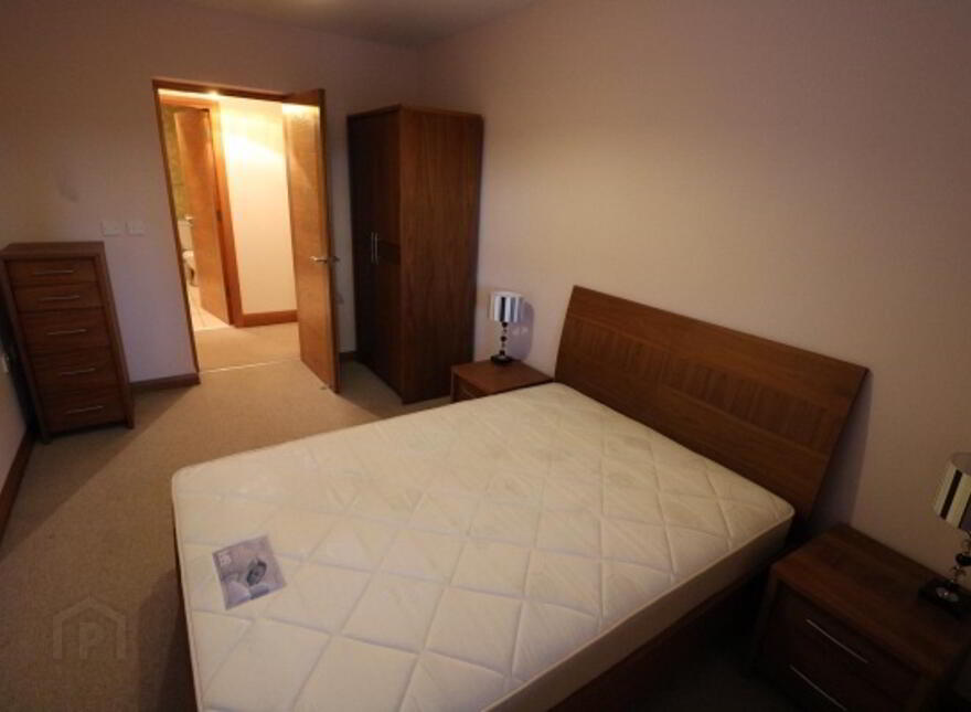 Apt 2 230 Malone Road, Belfast, BT9 5LQ