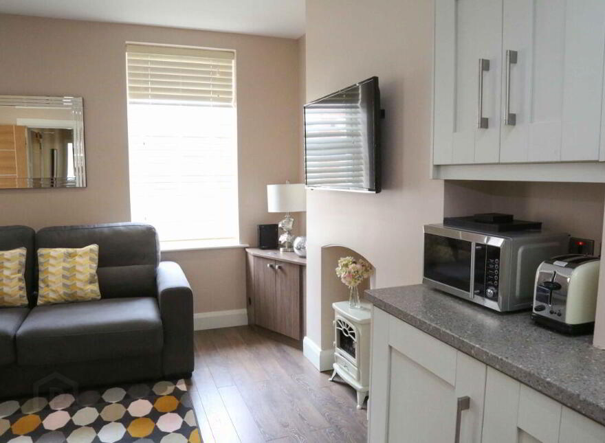 Apartment 2 6 Belgravia Avenue, Belfast, BT9 7BJ
