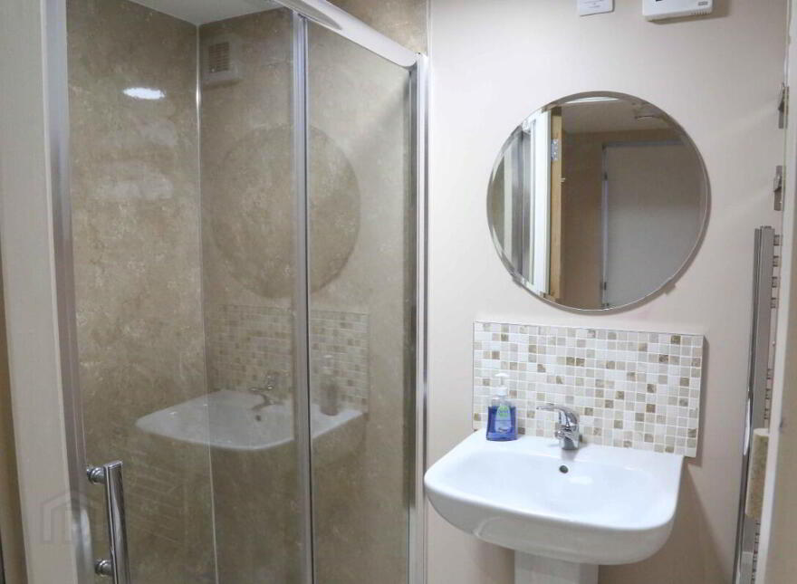 Apartment 2 6 Belgravia Avenue, Belfast, BT9 7BJ