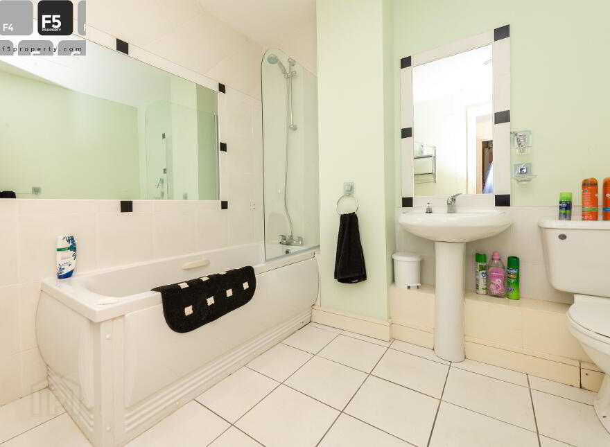 704, Park Avenue, Dublin Road, Belfast, BT7 1AQ