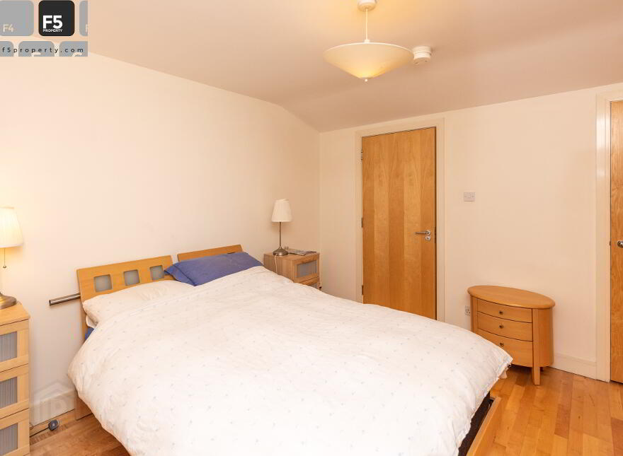 704, Park Avenue, Dublin Road, Belfast, BT7 1AQ