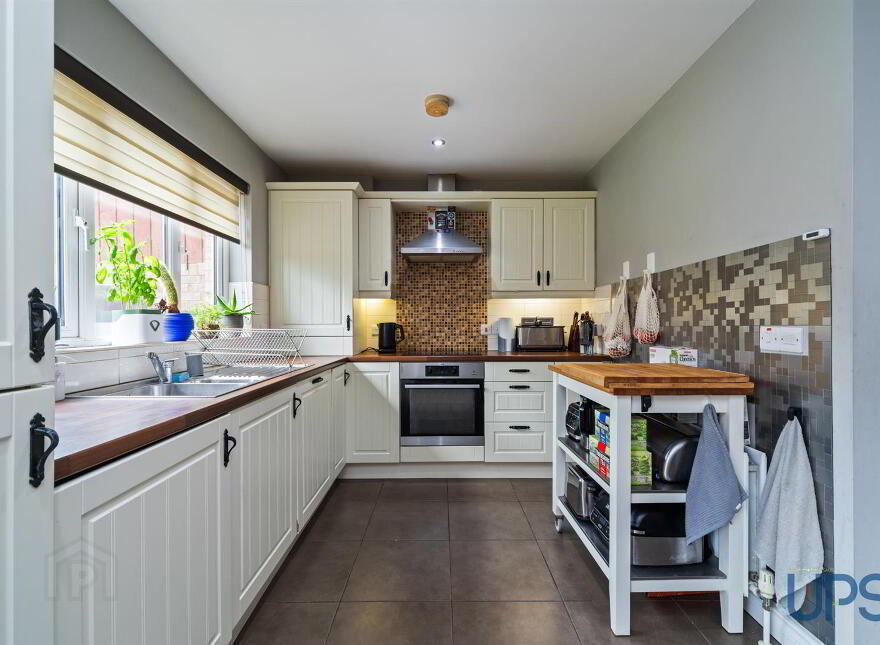 21 Lagmore View Way, Stewartstown Road, Dunmurry, Belfast, BT17 0FP