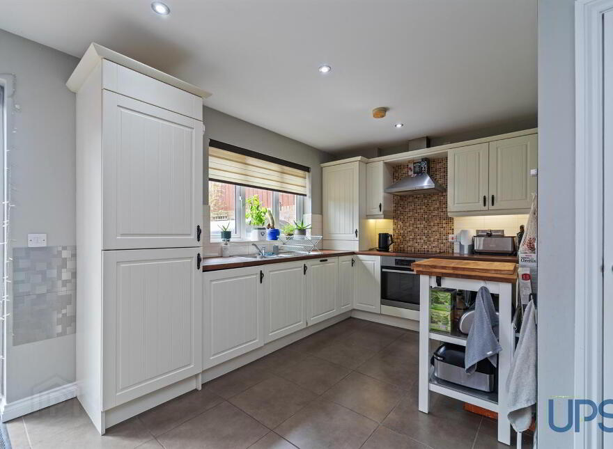21 Lagmore View Way, Stewartstown Road, Dunmurry, Belfast, BT17 0FP