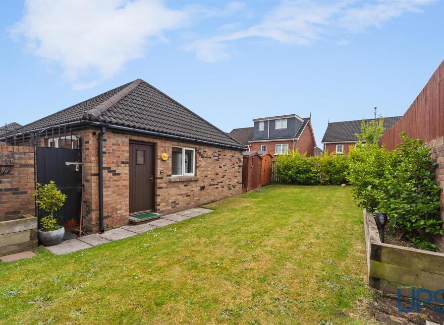 21 Lagmore View Way, Stewartstown Road, Dunmurry, Belfast, BT17 0FP