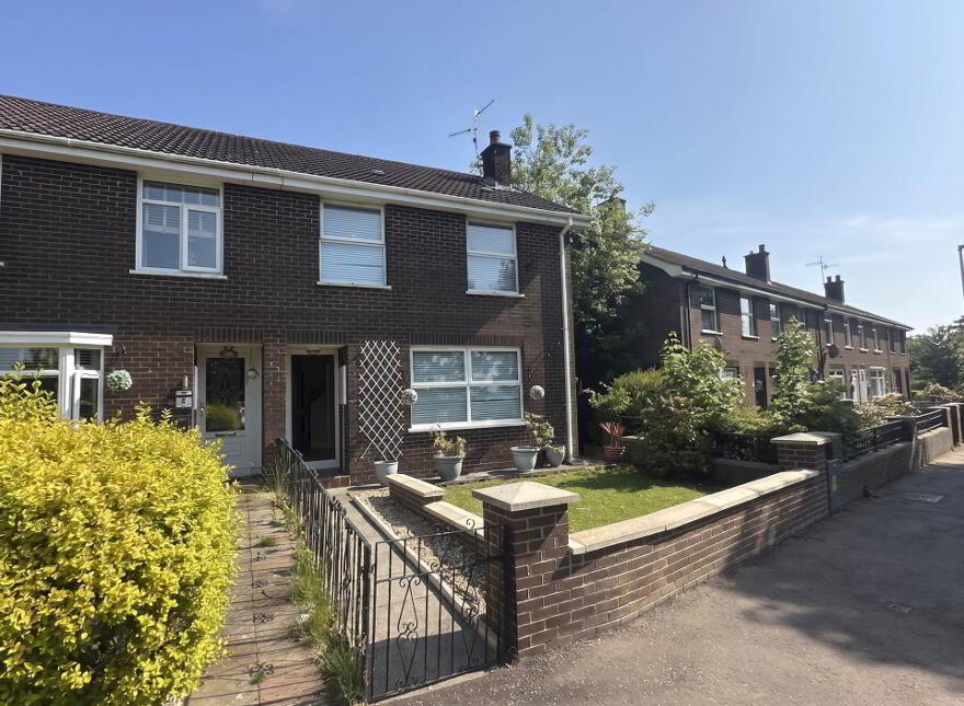 10 Glencolin Way, Glen Road, Belfast, BT11 8NY