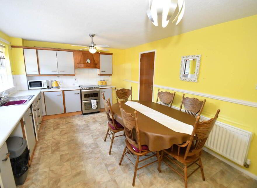 10 Glencolin Way, Glen Road, Belfast, BT11 8NY