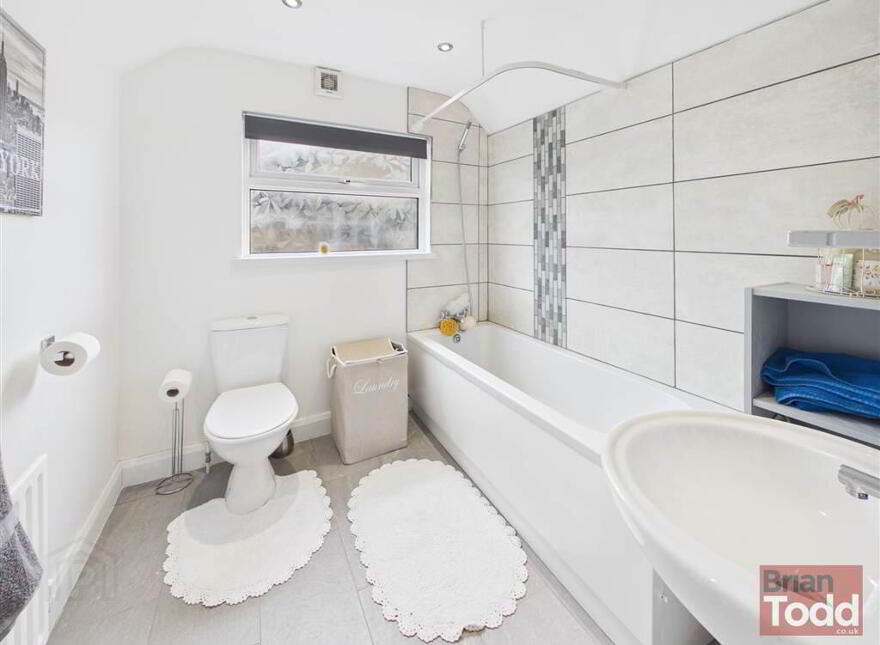 Old Glenarm Road, Larne, BT40 1NQ