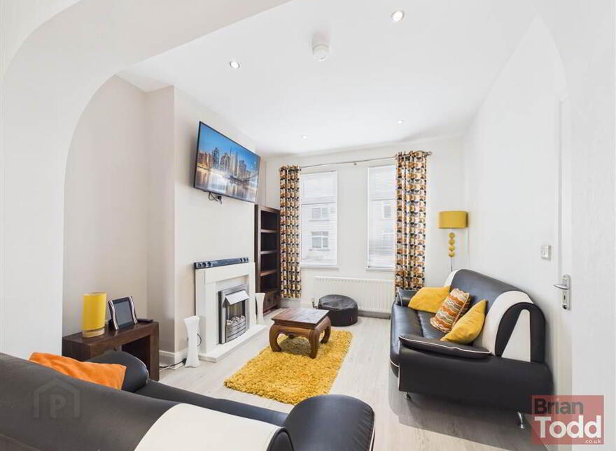 Old Glenarm Road, Larne, BT40 1NQ