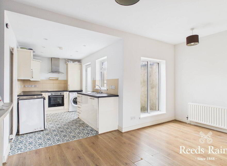 177 Greenville Road, Belfast, BT5 5JY