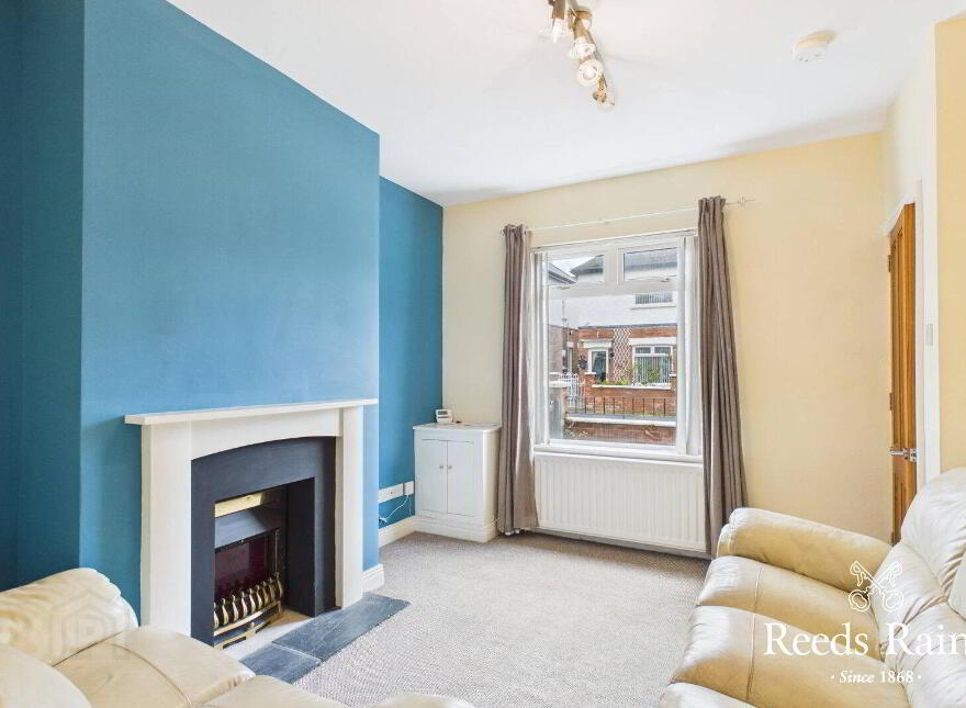 35 Dunraven Crescent, Belfast, BT5 5LE