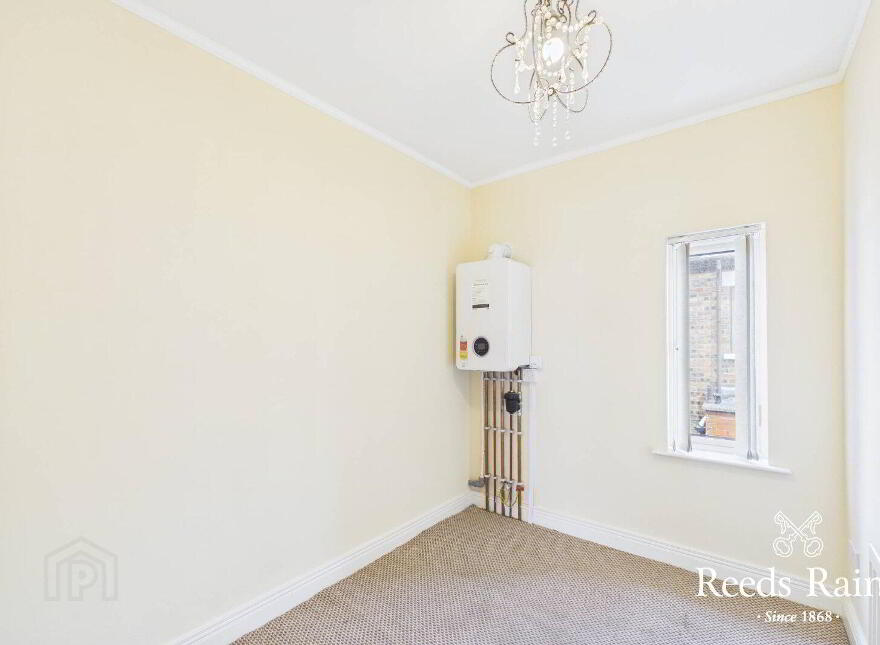35 Dunraven Crescent, Belfast, BT5 5LE