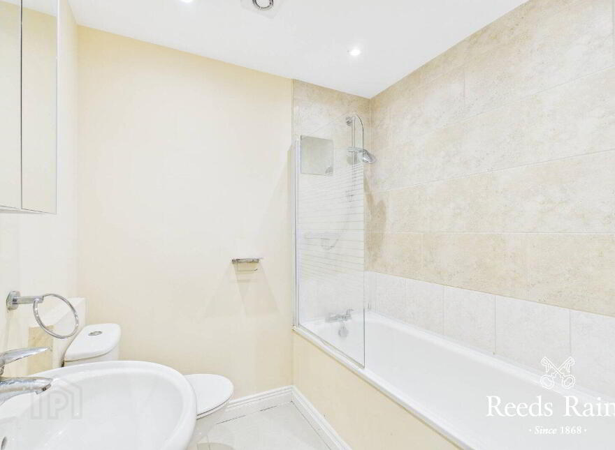 35 Dunraven Crescent, Belfast, BT5 5LE