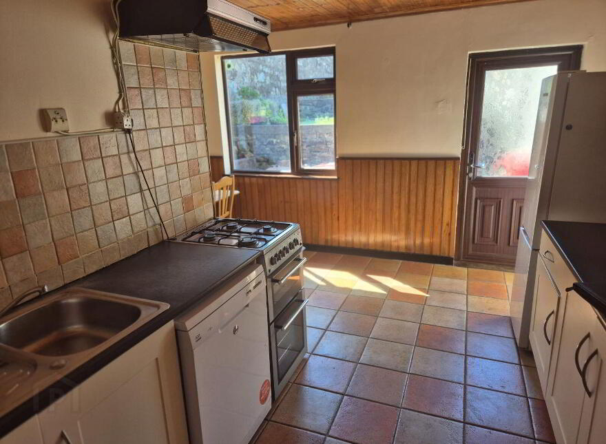 6 Grandview Place, Old Youghal Road, Dillons Cross, T23F9C5