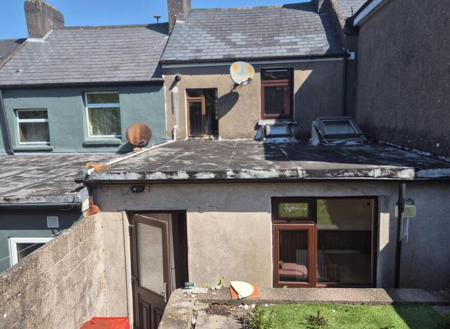 6 Grandview Place, Old Youghal Road, Dillons Cross, T23F9C5
