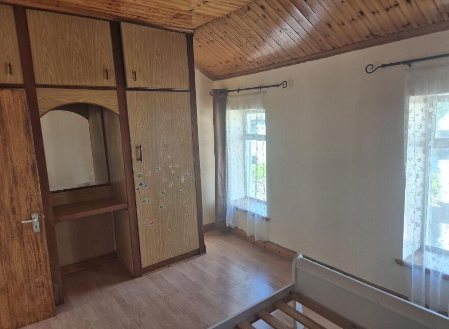 6 Grandview Place, Old Youghal Road, Dillons Cross, T23F9C5