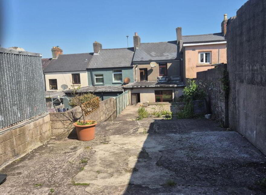 6 Grandview Place, Old Youghal Road, Dillons Cross, T23F9C5