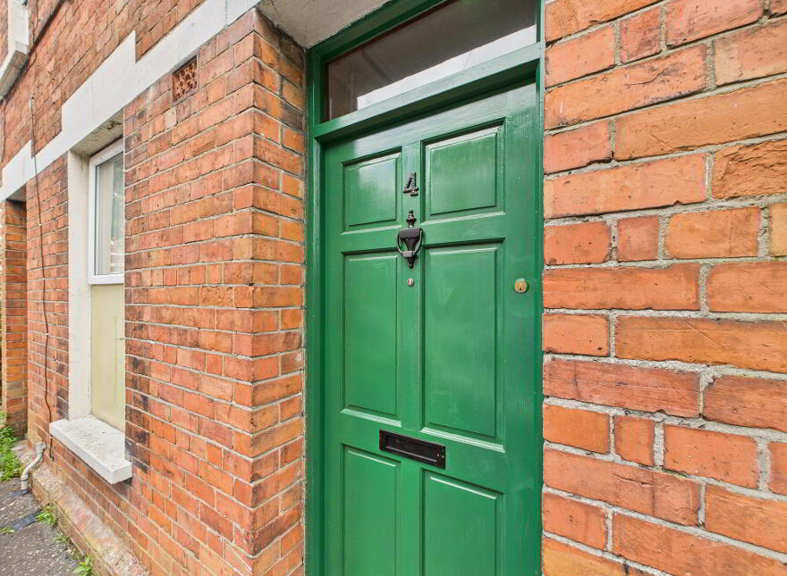 4 Cadogan Street, Belfast, BT7 1QW