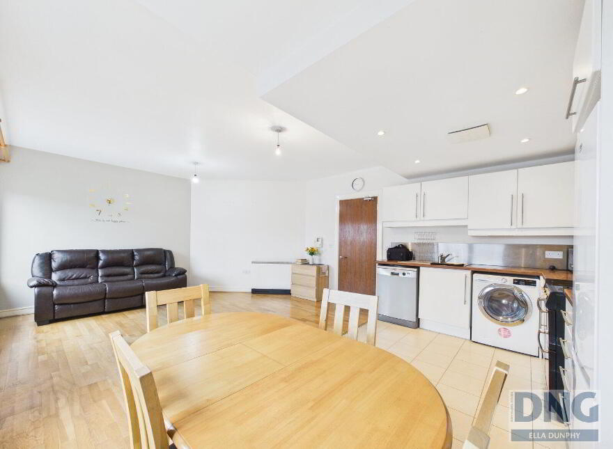 Apt, 98 Station House, Macdonagh Junction, Kilkenny, R95T927