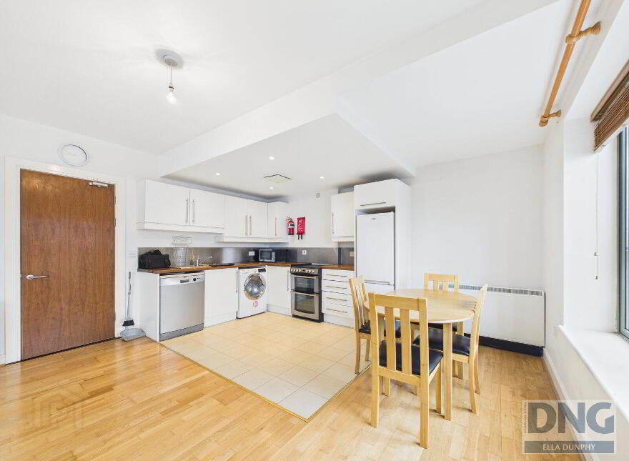 Apt, 98 Station House, Macdonagh Junction, Kilkenny, R95T927
