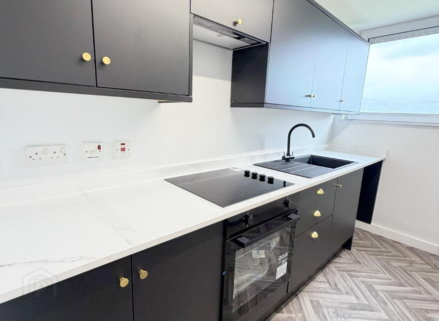 12A Moveen House, Benmore Drive, Finaghy, BT10 0EF