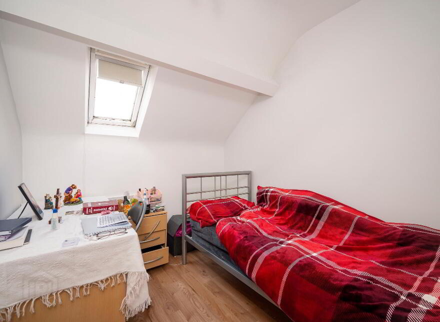 8 Artana Street, Belfast, BT7 2FF