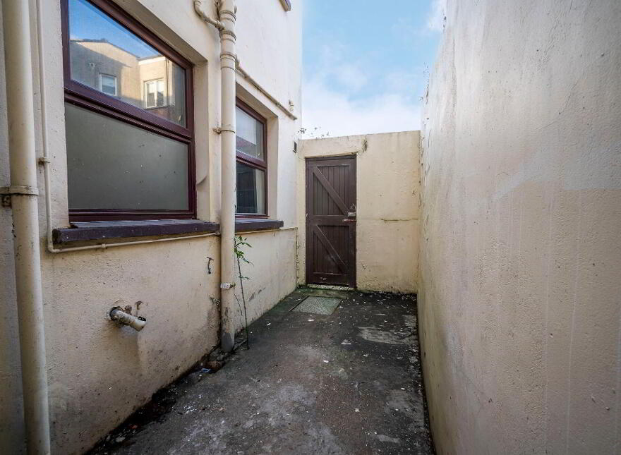 8 Artana Street, Belfast, BT7 2FF