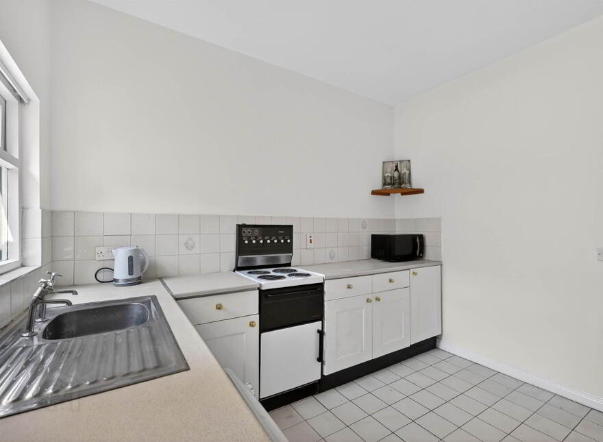 102 Donnybrook Street, Belfast, BT9 7DG