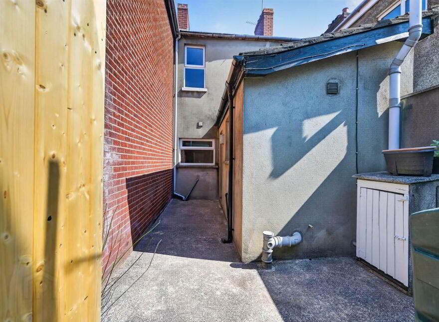 102 Donnybrook Street, Belfast, BT9 7DG