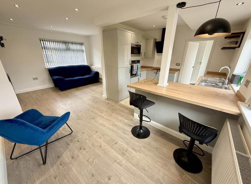4 Stracam Corner, Cregagh, Belfast, BT6 0EN