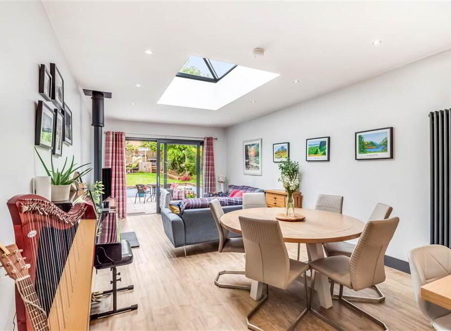 52 Glenburn Road, Dunmurry, Belfast, BT17 9AN