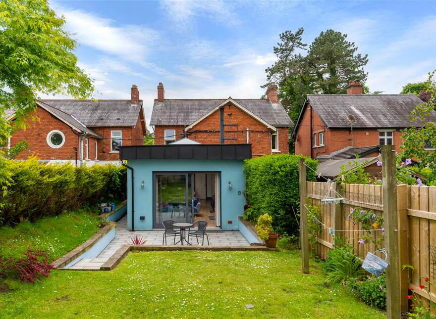 52 Glenburn Road, Dunmurry, Belfast, BT17 9AN