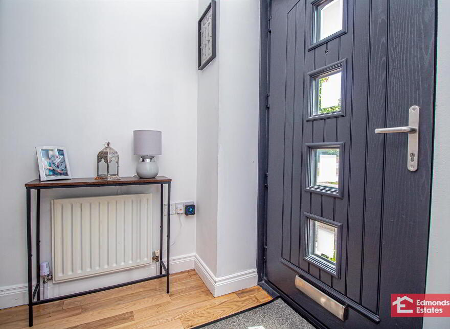 67 Rossdale, Ballymena, BT42 2SA