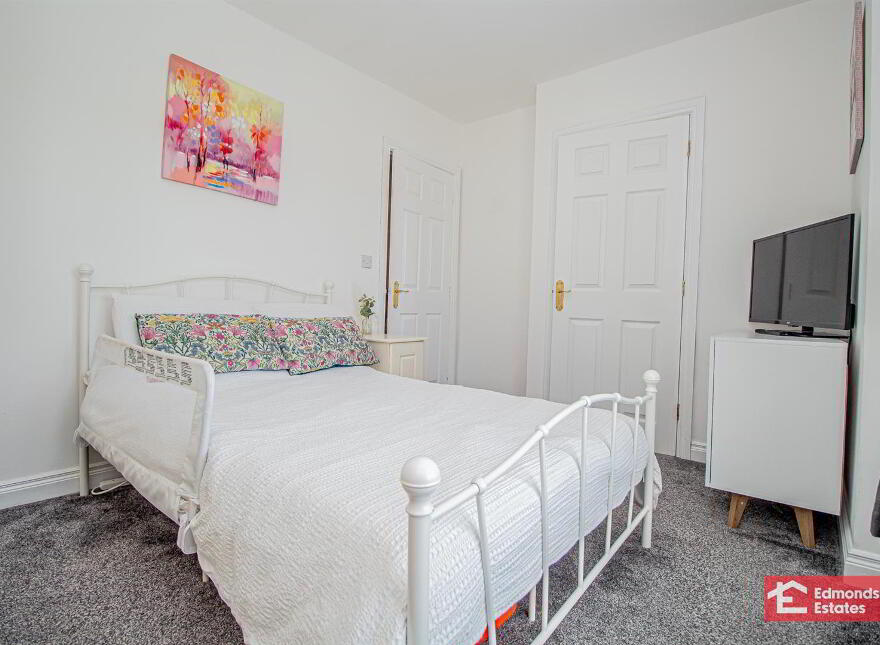 67 Rossdale, Ballymena, BT42 2SA
