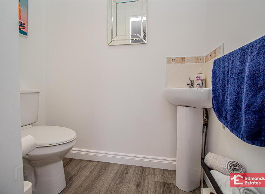 67 Rossdale, Ballymena, BT42 2SA
