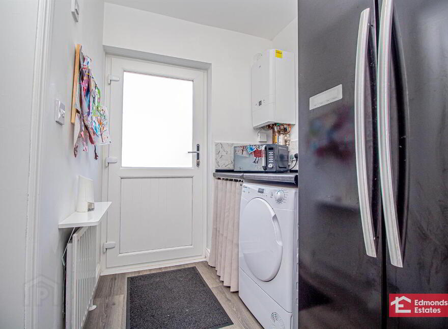 67 Rossdale, Ballymena, BT42 2SA