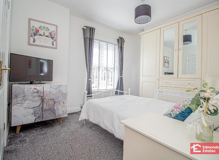 67 Rossdale, Ballymena, BT42 2SA