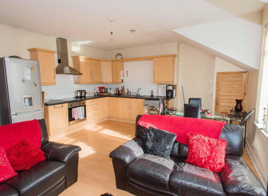 Apt 3, 5 Malone Avenue, Belfast, BT9 6EN