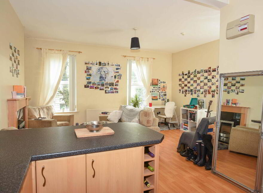 Apt 2, 25 Stranmillis Road, Belfast, BT9 5AF