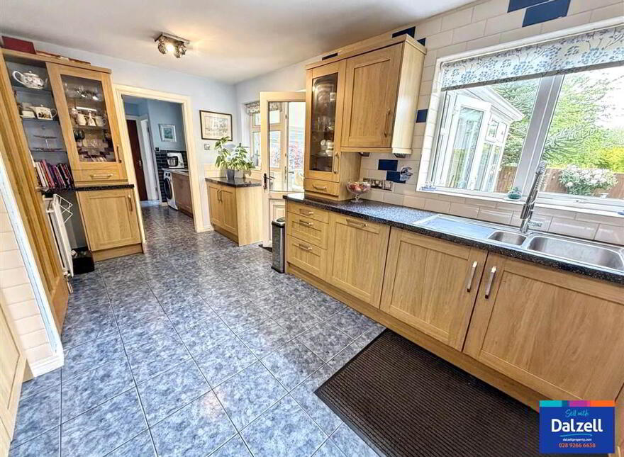 22 Laurel Grove, Lisburn, BT28 3EW