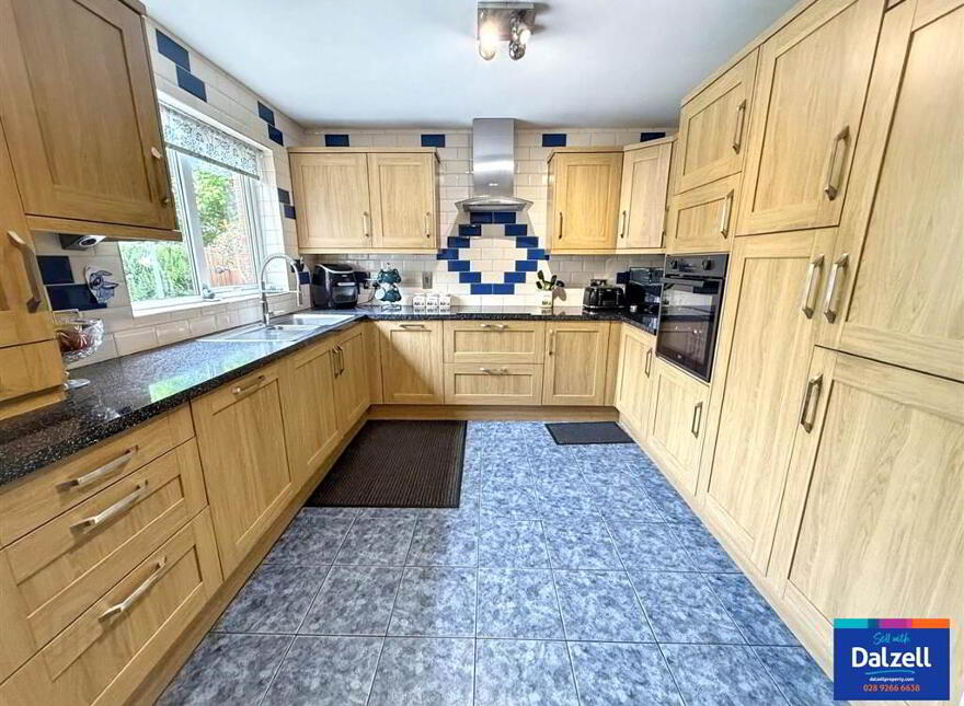 22 Laurel Grove, Lisburn, BT28 3EW