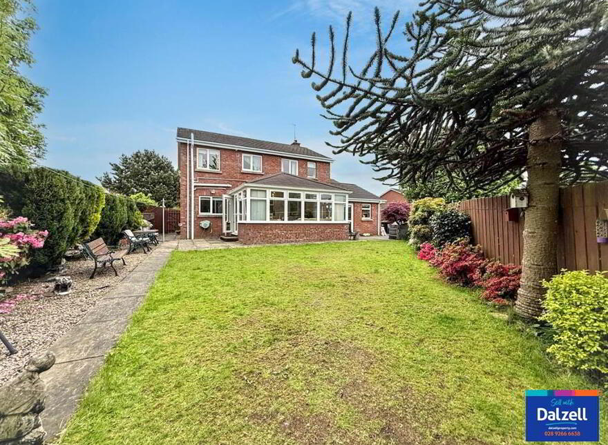 22 Laurel Grove, Lisburn, BT28 3EW