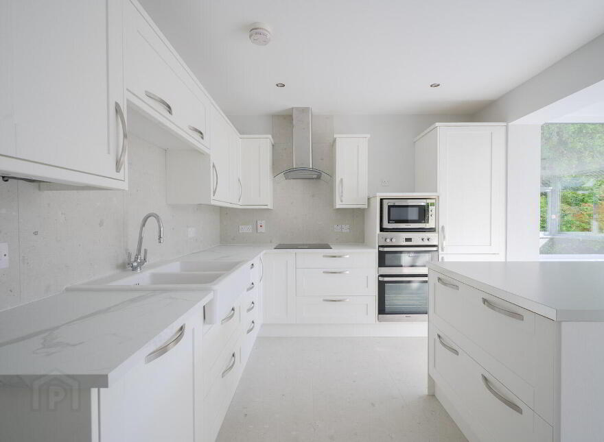 10 The Meadow, Groomsport, Bangor, BT19 6JH