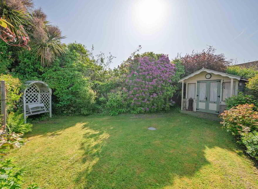 10 The Meadow, Groomsport, Bangor, BT19 6JH