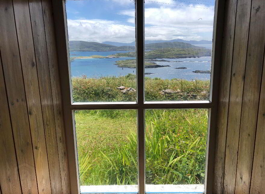 Bunavalla, Derrynane, Derrynane, V23H597