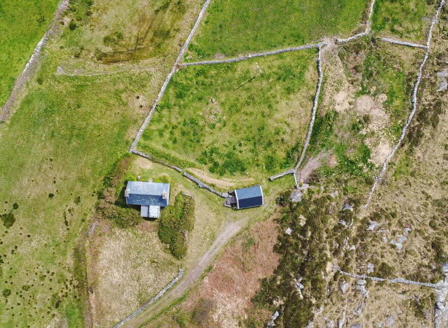 Bunavalla, Derrynane, Derrynane, V23H597
