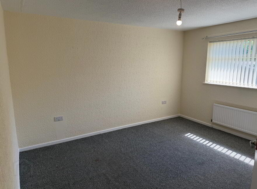 73 John Kennedy Park, Bessbrook, Newry, BT35 7EW