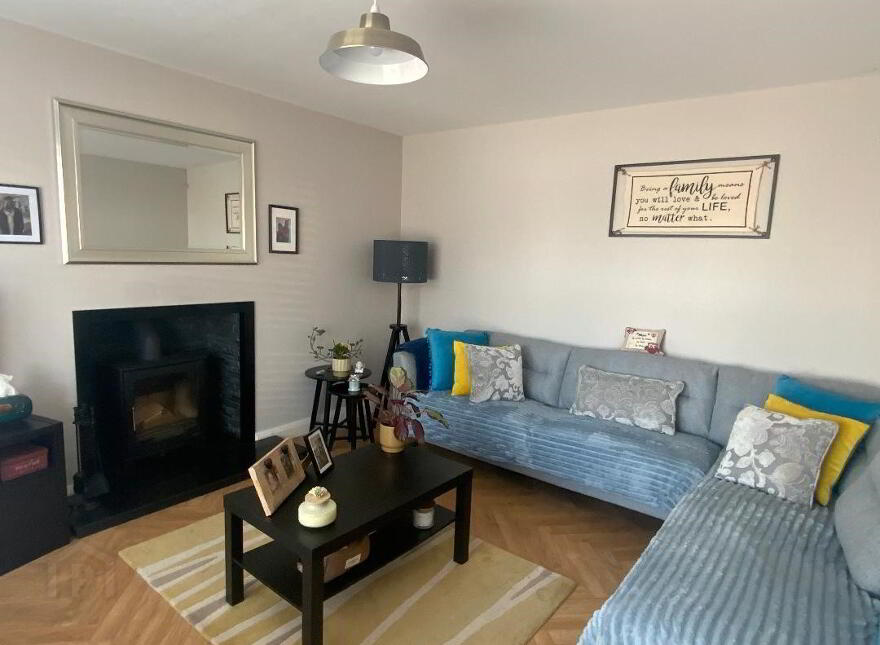 37 Sloanehill, Killyleagh, Downpatrick, BT30 9UX