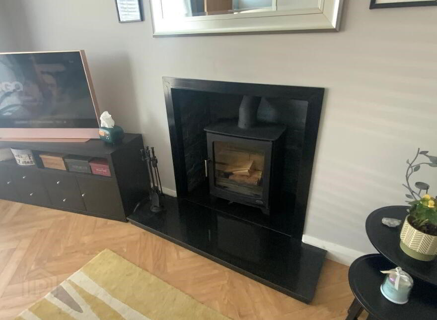 37 Sloanehill, Killyleagh, Downpatrick, BT30 9UX