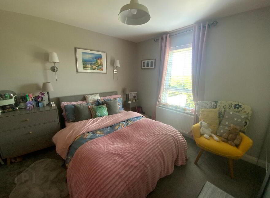 37 Sloanehill, Killyleagh, Downpatrick, BT30 9UX